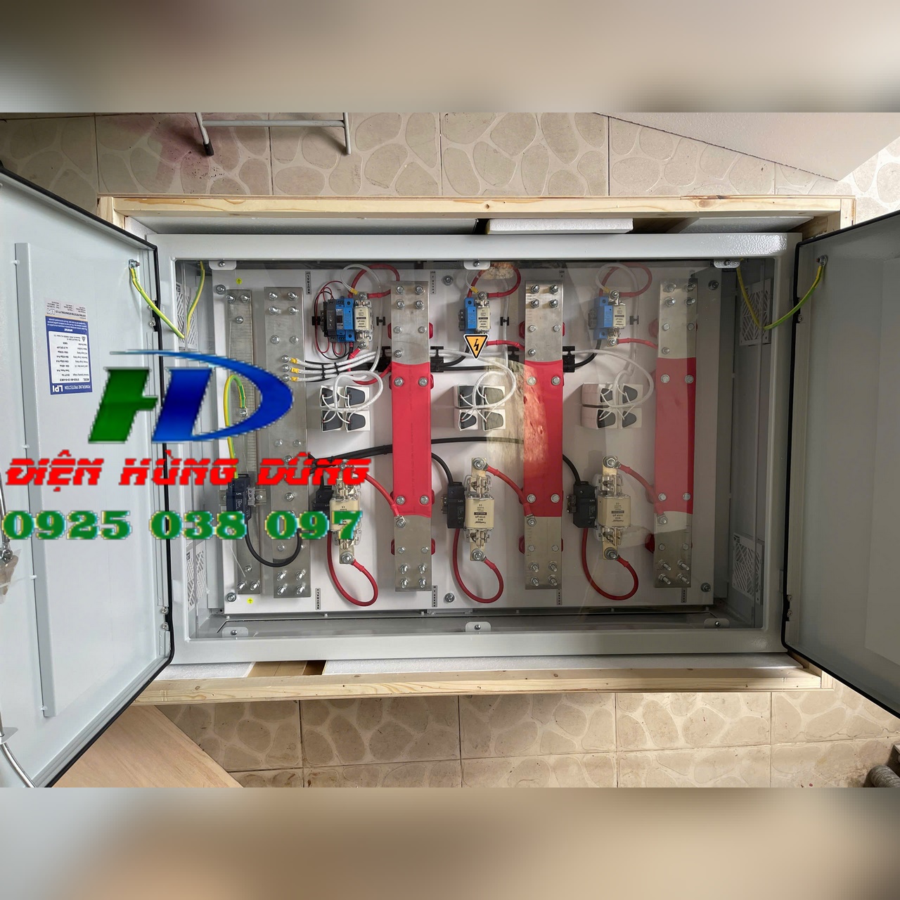 tủ cắt lọc sét 3 pha 32A 63A 125A 200A 300A 400A 500A 630A 800A 900A 1000A
